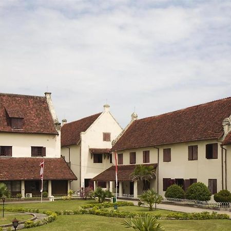 Hotel Sutomo Macáçar Exterior foto